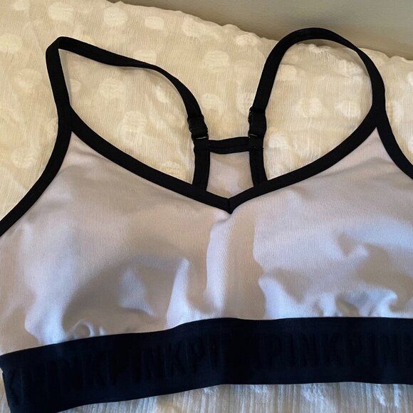 EUC Set of 4 Pink Ultimate Bras, Small - Picture 9 of 15